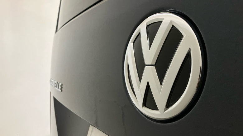 Volkswagen Caravelle 2.0 TDI Executive 199 4MOTION 5dr DSG Diesel Estate